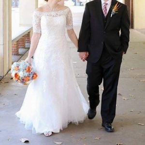 Lace Off-the-Shoulder Ivory Wedding Dress
